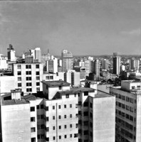 Vista de Curutiba : excursão à Região Sul : edifícios (PR)