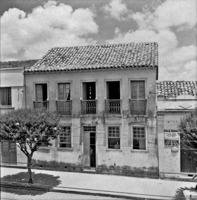 Casa antiga : uma das primeiras da cidade de Lages, na Rua 15 de Novembro (SC)