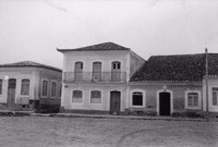 Casas antigas na Rua das Neves, próximo ao Largo da Matriz, na cidade de Iguape (SP)