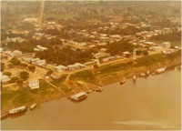 [Rio Preto do Pantaleão : Praça Otaviano de Melo] : vista aérea da cidade : Autazes (AM)