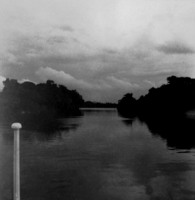 Rio Negro, vendo-se ilhas no município de Apuã (AM)