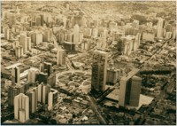 [Vista aérea da cidade : Praça Raul Soares : Edifício JK] : Belo Horizonte (MG)