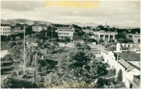 Praça do XX Aniversário : vista panorâmica da cidade : Governador Valadares, MG