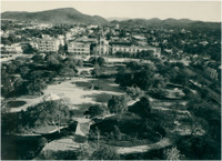 Jardim Público : vista aérea da cidade : Santuário de Nossa Senhora Auxiliadora : Colégio Salesiano de Santa Teresa : Corumbá, MS
