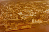 [Rio Paraguai] : vista aérea da cidade : [Porto de Corumbá] : Corumbá, MS