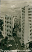 [Vista parcial da cidade : Rua Voluntários da Pátria] : Curitiba, PR