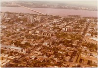 Vista [aérea] da cidade : Ponte Internacional [Agustin Justo - Getúlio Vargas] : Rio Uruguai : Uruguaiana, RS