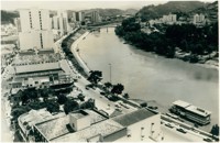 Vista panorâmica da cidade : Avenida Castelo Branco : Rio Itajai-açu : Blumenau, SC
