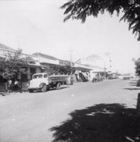 Avenida Presidente Vargas da cidade de Arapongas, rua onde se localiza o comércio (PR)