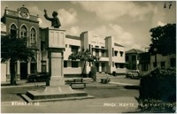 Praça Montepio dos Artistas : Busto de Bráulio Cavalcante : Monte Pio dos Artistas : Faculdade de Direito de Alagoas : Maceió, AL