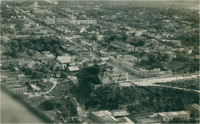 Vista aérea da cidade : Santuário de Nossa Senhora Auxiliadora : [Colégio Salesiano de Santa Teresa] : Corumbá, MS