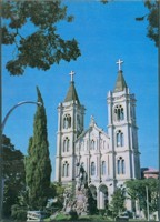 Praça Barão do Rio Branco : Monumento às Mães : Catedral de Santana : Uruguaiana, RS