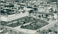 Praça das Cerejeiras : Prefeitura Municipal : Escola Estadual Ernesto Monte : [vista aérea da cidade] : Bauru, SP