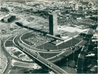 [Vista aérea da cidade : Paço Municipal : Palácio João Ramalho] : São Bernardo do Campo, SP