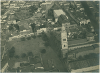 [Vista aérea da cidade] : Praça Coronel Fernandes Prestes : Catedral de Sorocaba : Sorocaba Clube : Sorocaba, SP