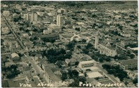 Vista aérea da cidade : Catedral São Sebastião : Praça 9 de Julho : Presidente Prudente, SP
