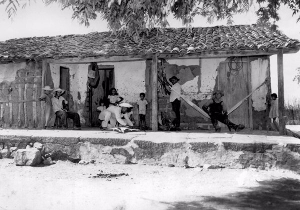 Casa de vaqueiro em Paulo Afonso (BA) - fev. 1952