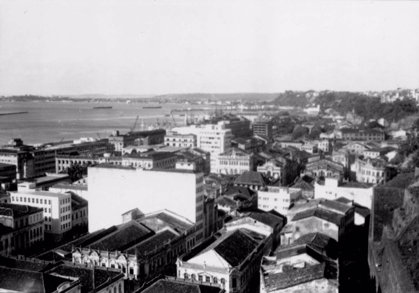 Vista da cidade baixa em Salvador (BA) - mar. 1952
