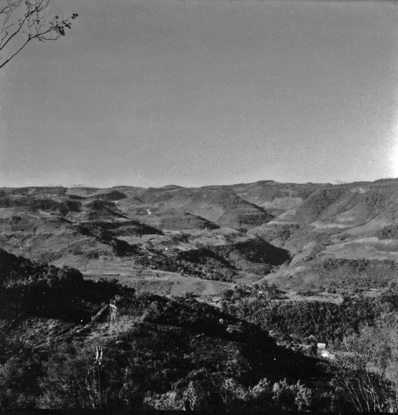 Vista do Vale do Rio das Antas : Veranópolis (RS) - 1972
