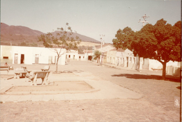 Praça Jovita Feitosa : Rua Leonardo Feitosa : Arneiroz, CE - 1983