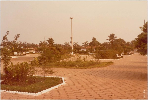 Praça José Alves de Assis : Amorinópolis, GO - 1983