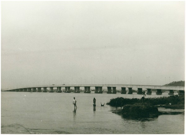 Ponte do Mar Pequeno : São Vicente, SP - [19--]